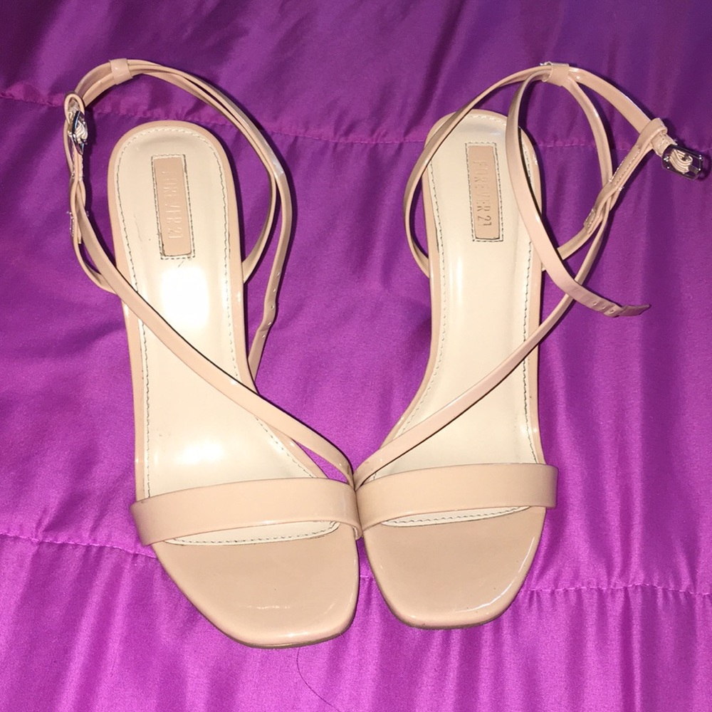 Beige heels